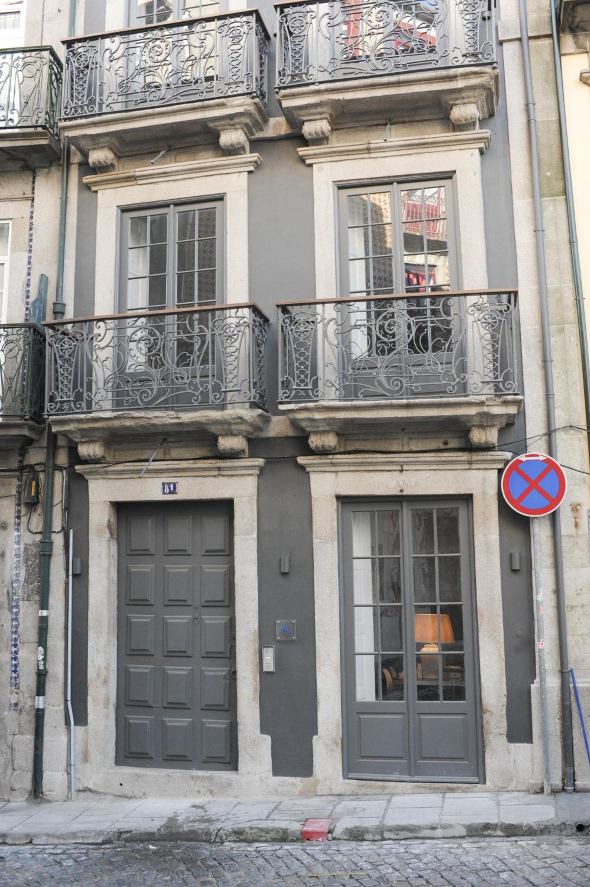 Mo House