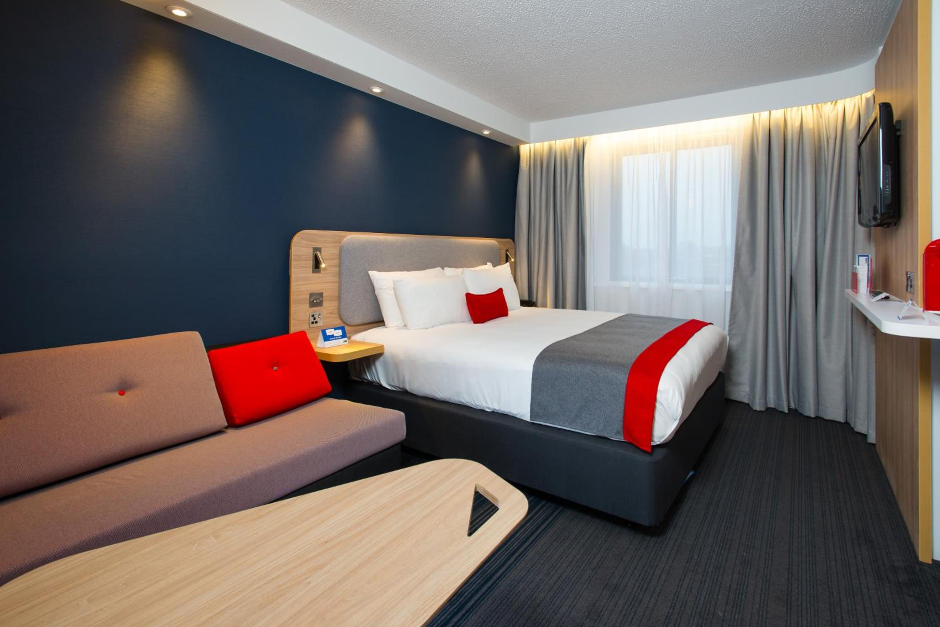 Holiday Inn Express EDINBURGH - LEITH WATERFRONT by IHG