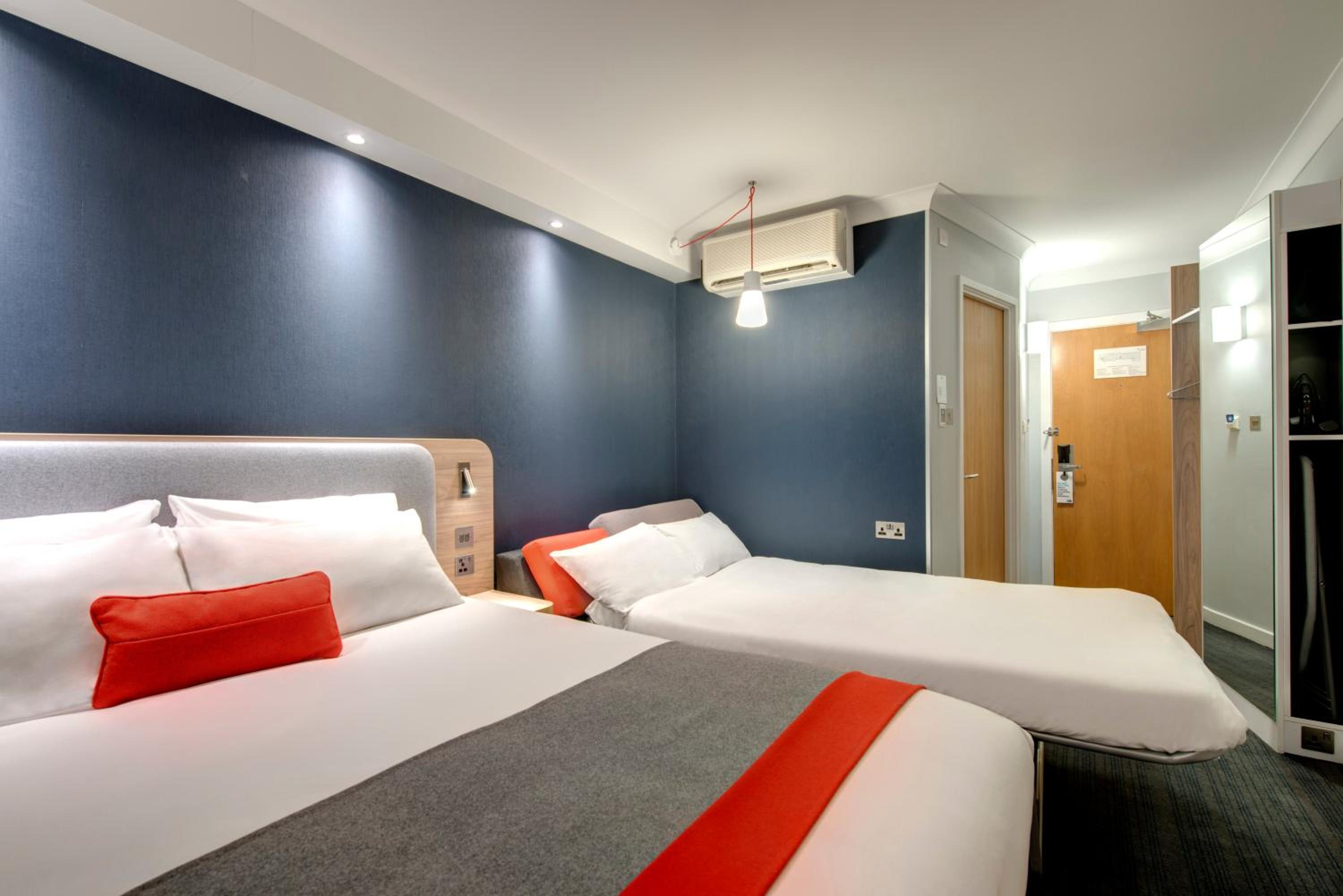 Holiday Inn Express EDINBURGH - LEITH WATERFRONT by IHG