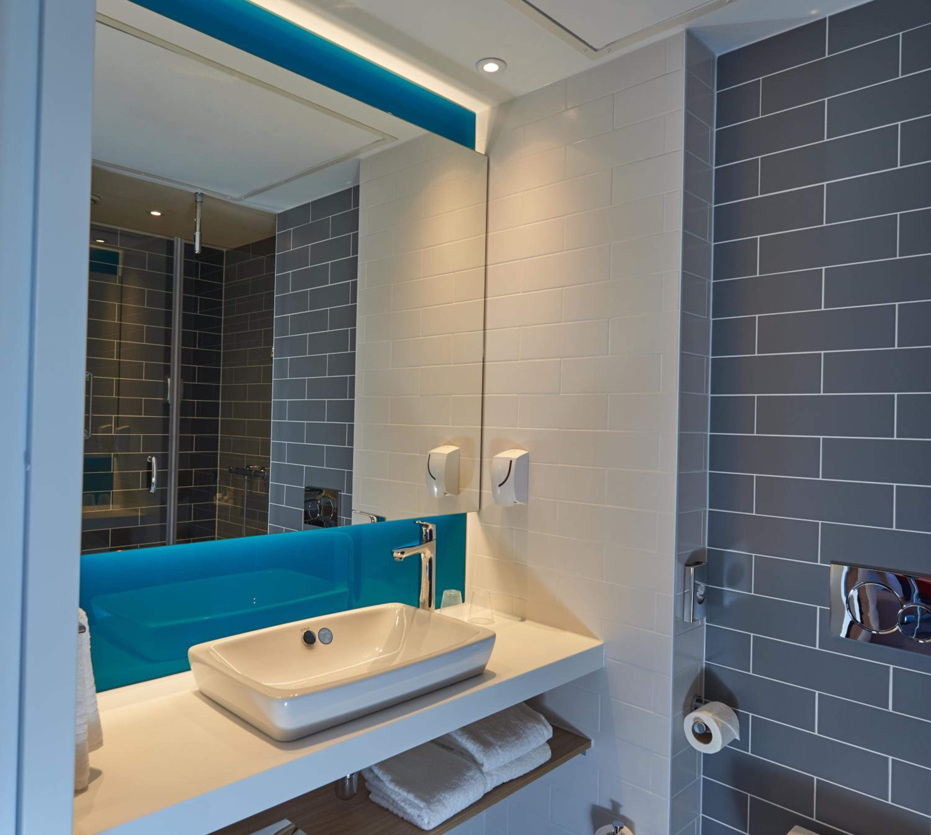 Holiday Inn Express AMSTERDAM - CITY HALL by IHG