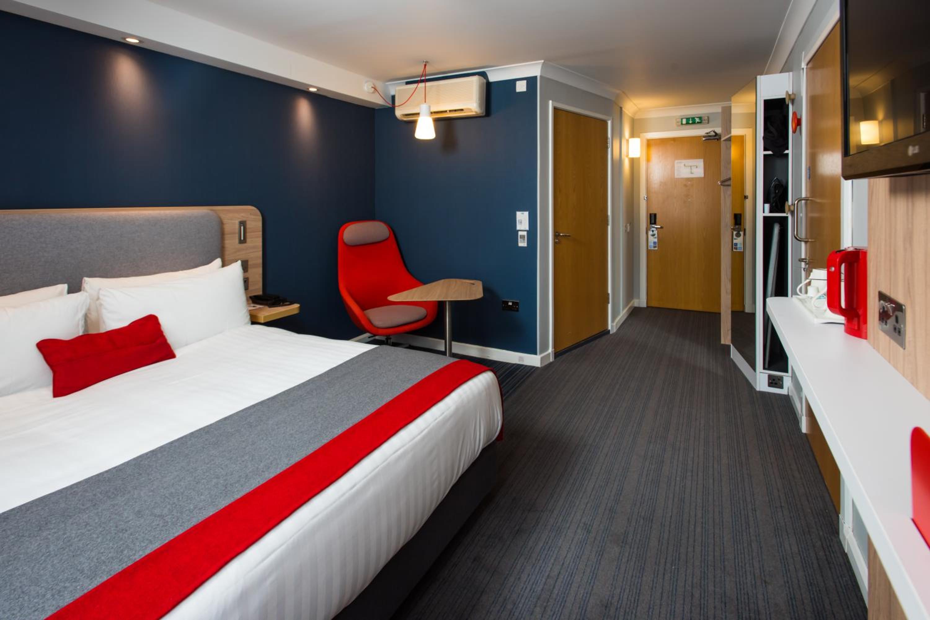 Holiday Inn Express EDINBURGH - LEITH WATERFRONT by IHG