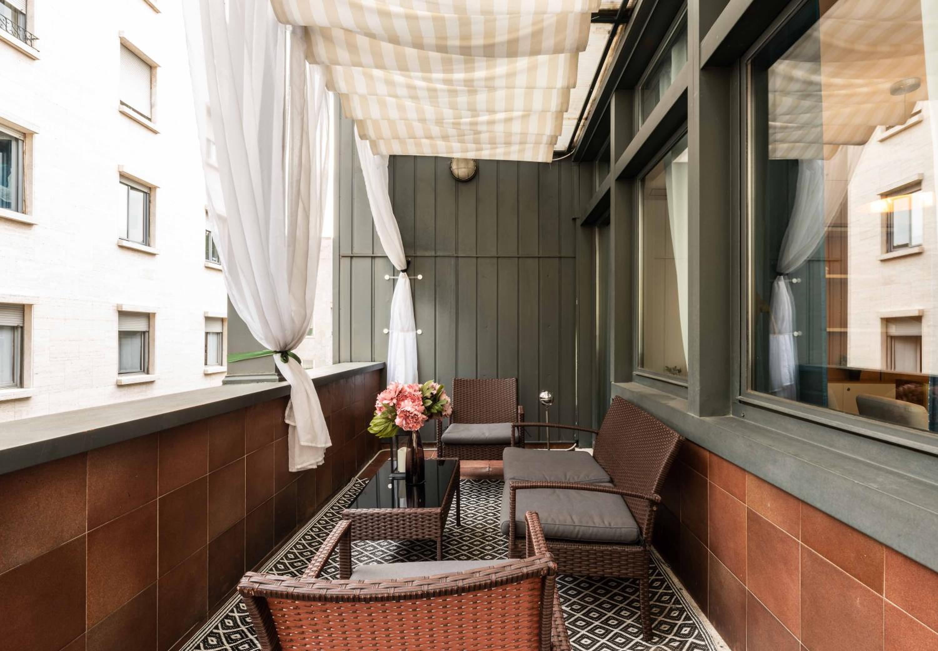 Milan Retreats Navigli