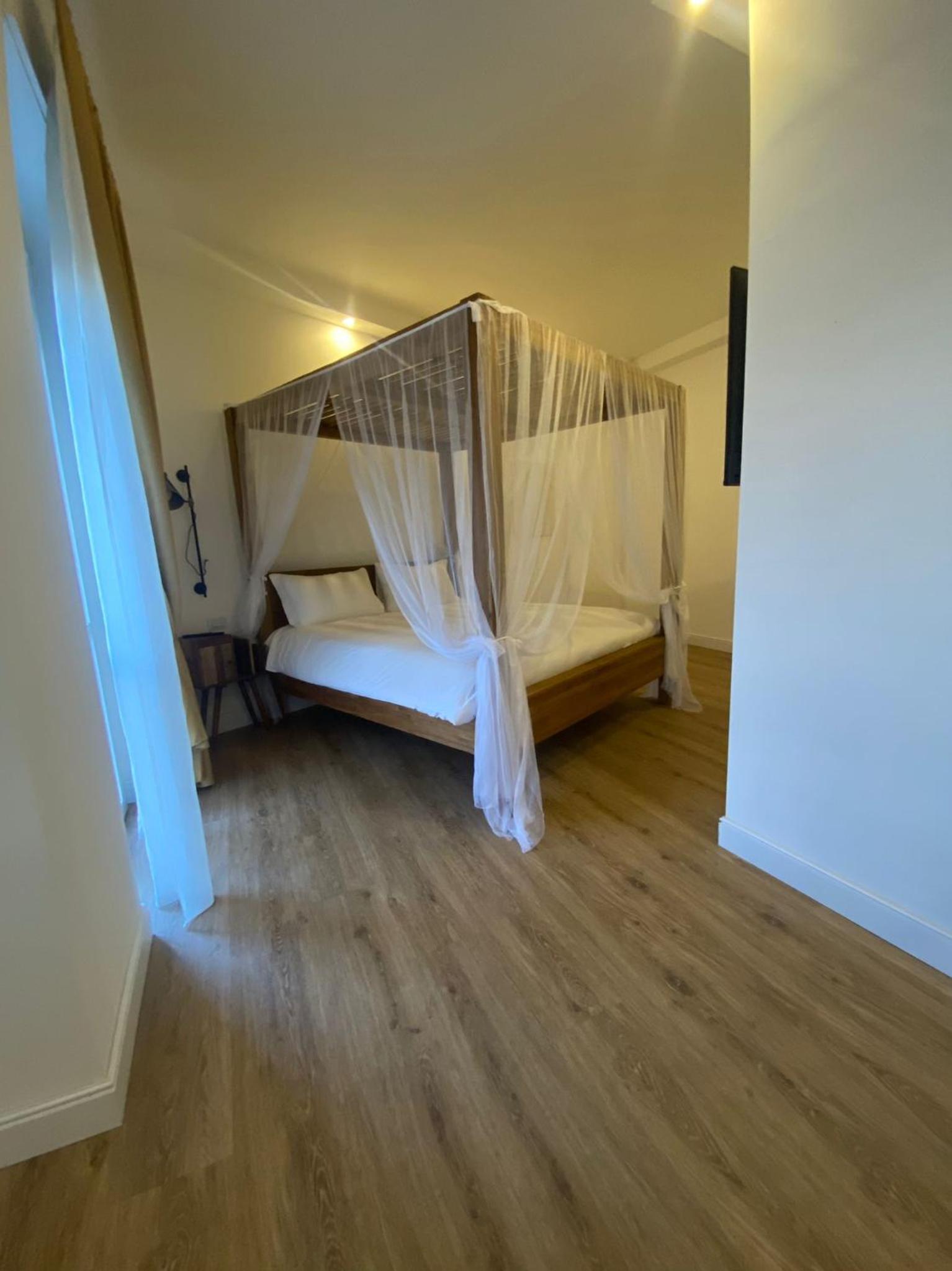 Domino Hotel