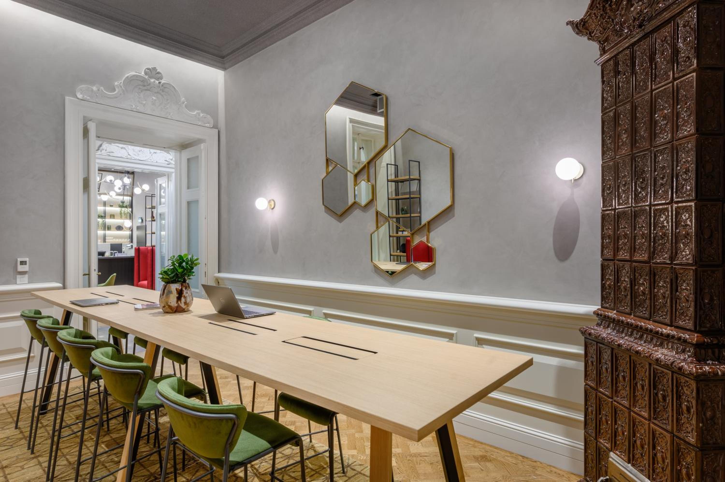 Hotel Oktogon Haggenmacher by Continental Group