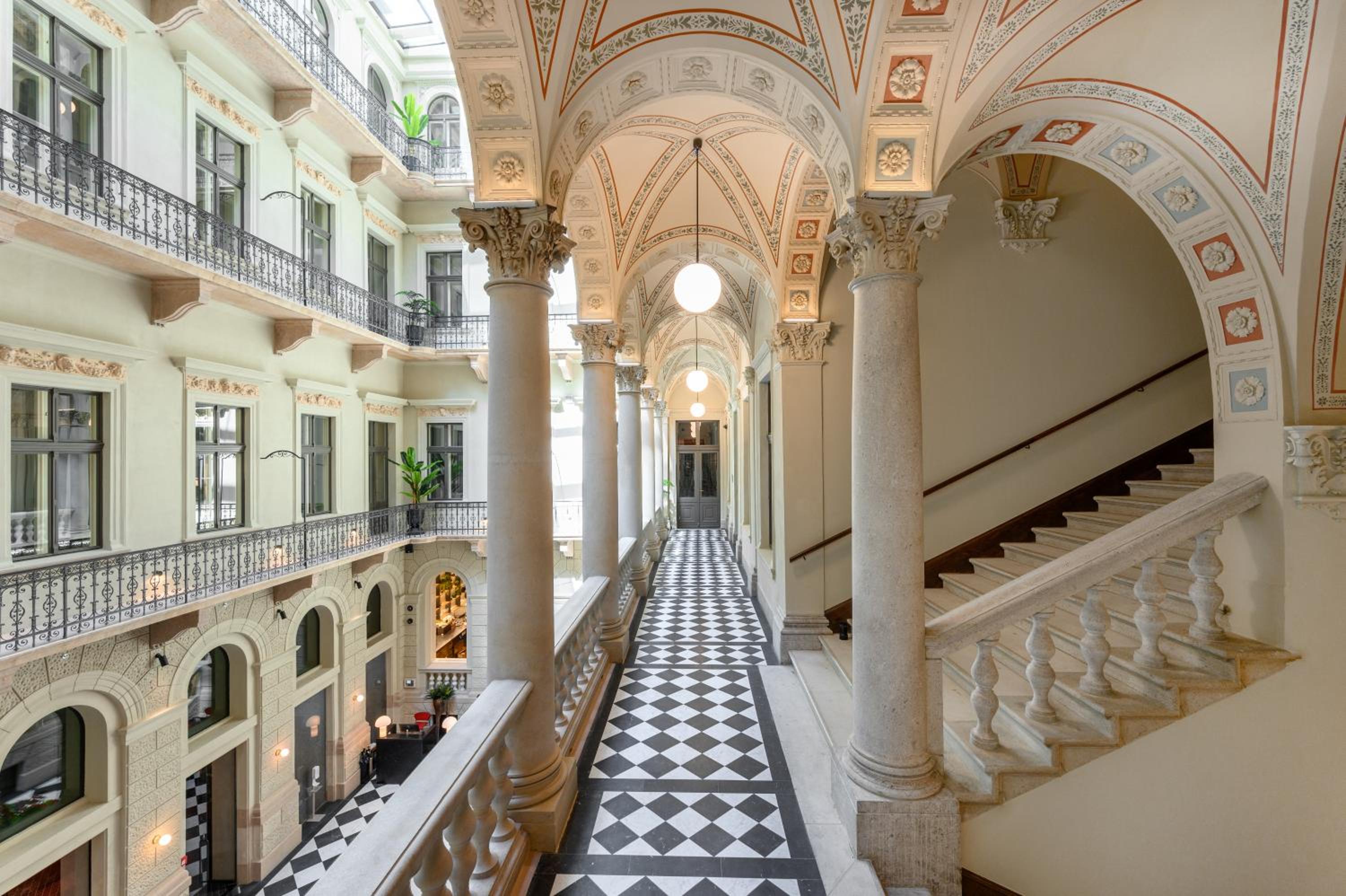 Hotel Oktogon Haggenmacher by Continental Group