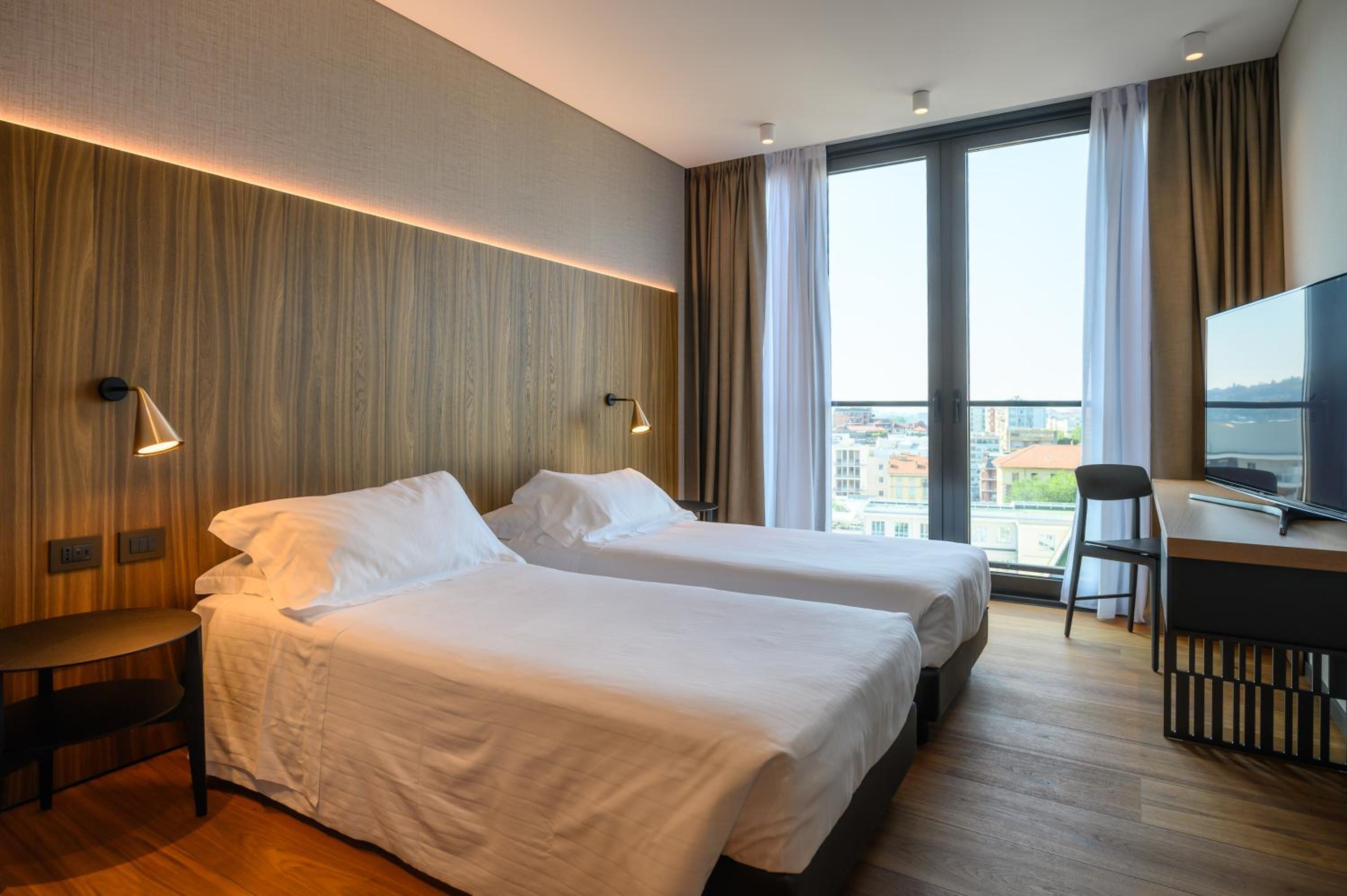 DUPARC Hotel & Apartments