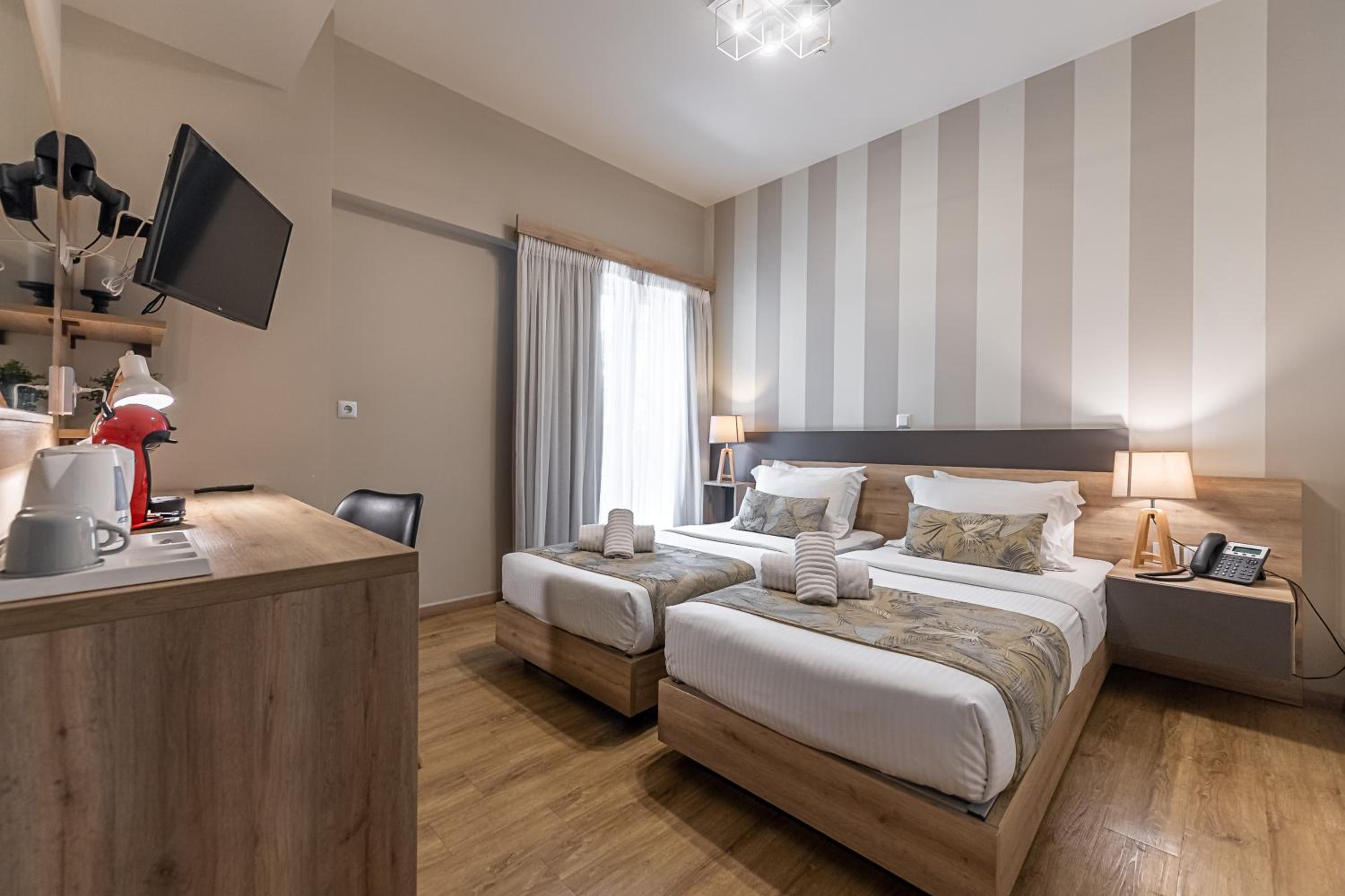 Hotel @Syngrou Fix