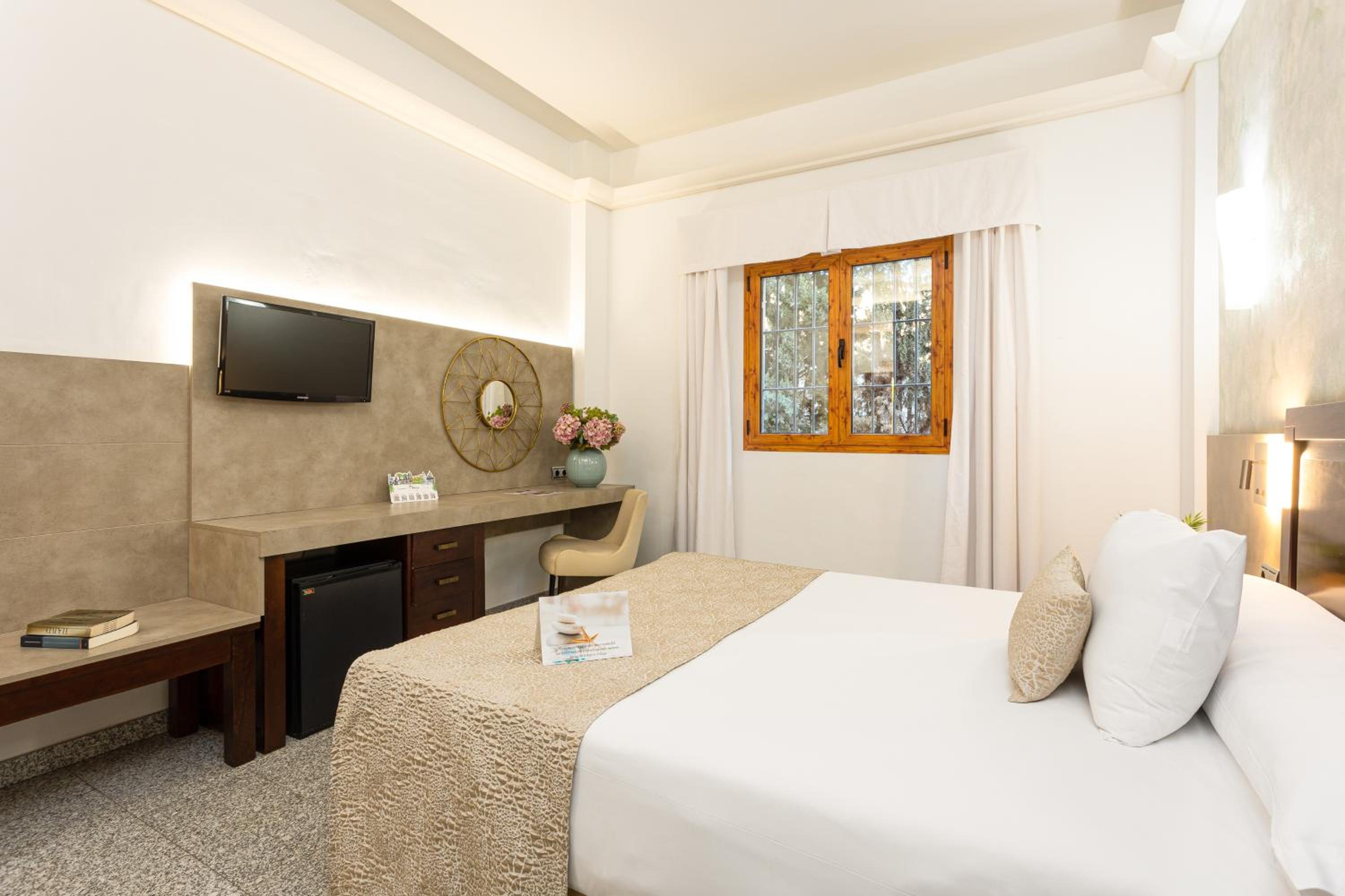Hotel Plaza Del Castillo