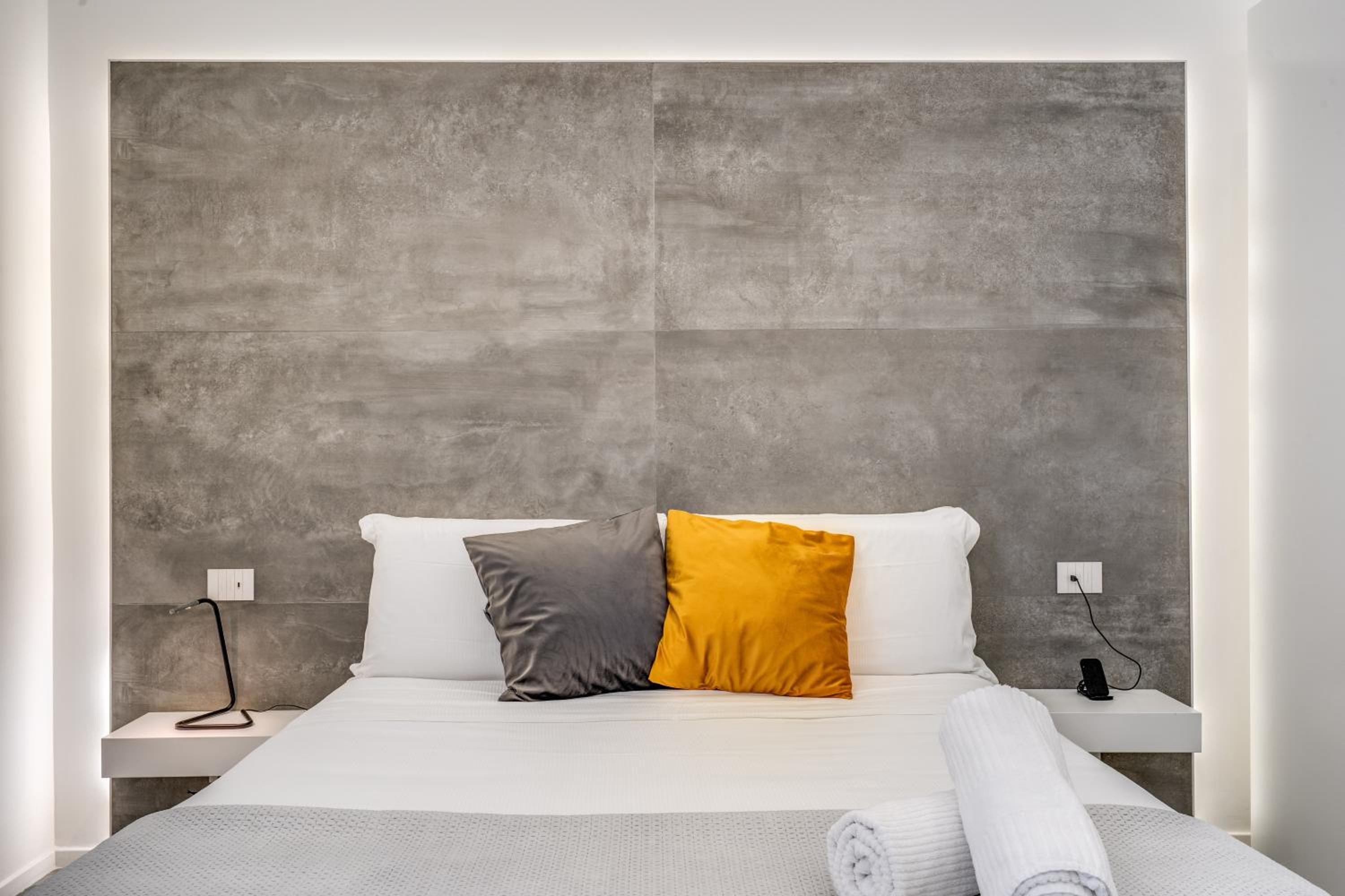 Gallery Suite Naples