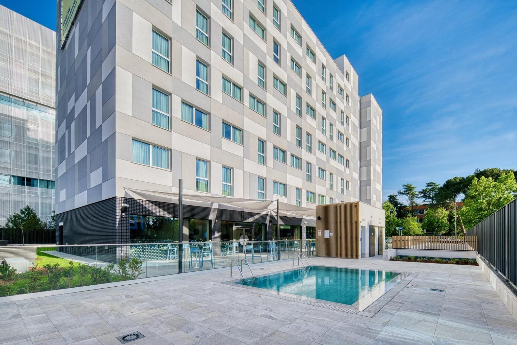 Holiday Inn Express MADRID - AIRPORT by IHG