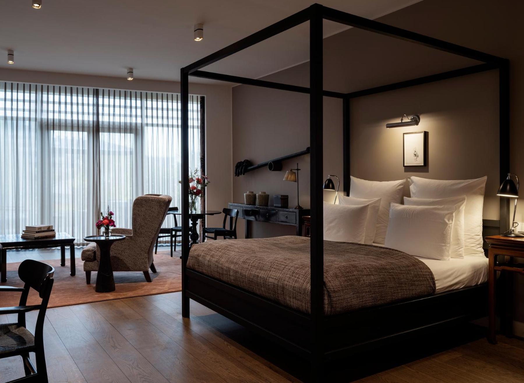 Nimb Hotel