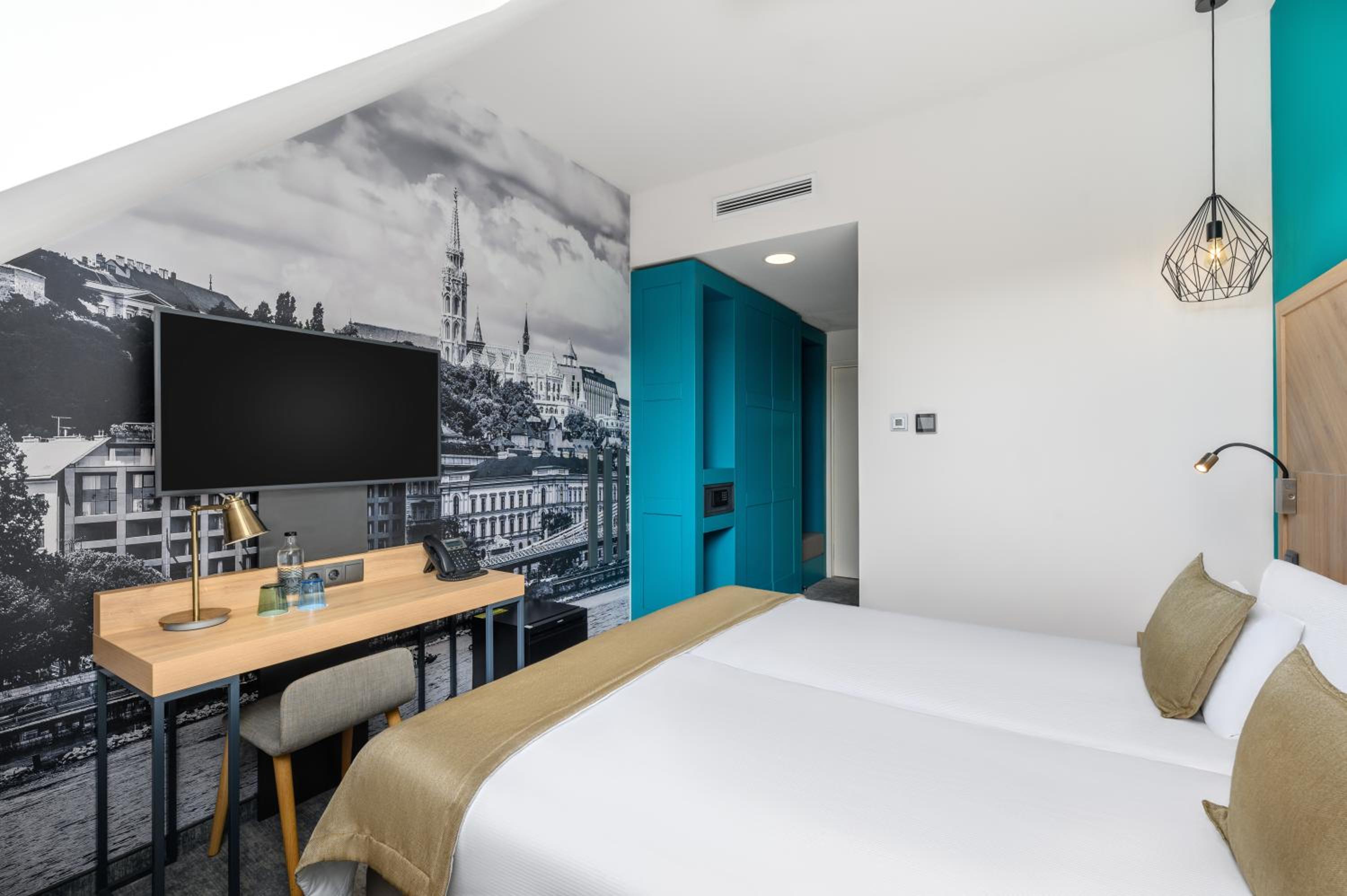 T62 Hotel
