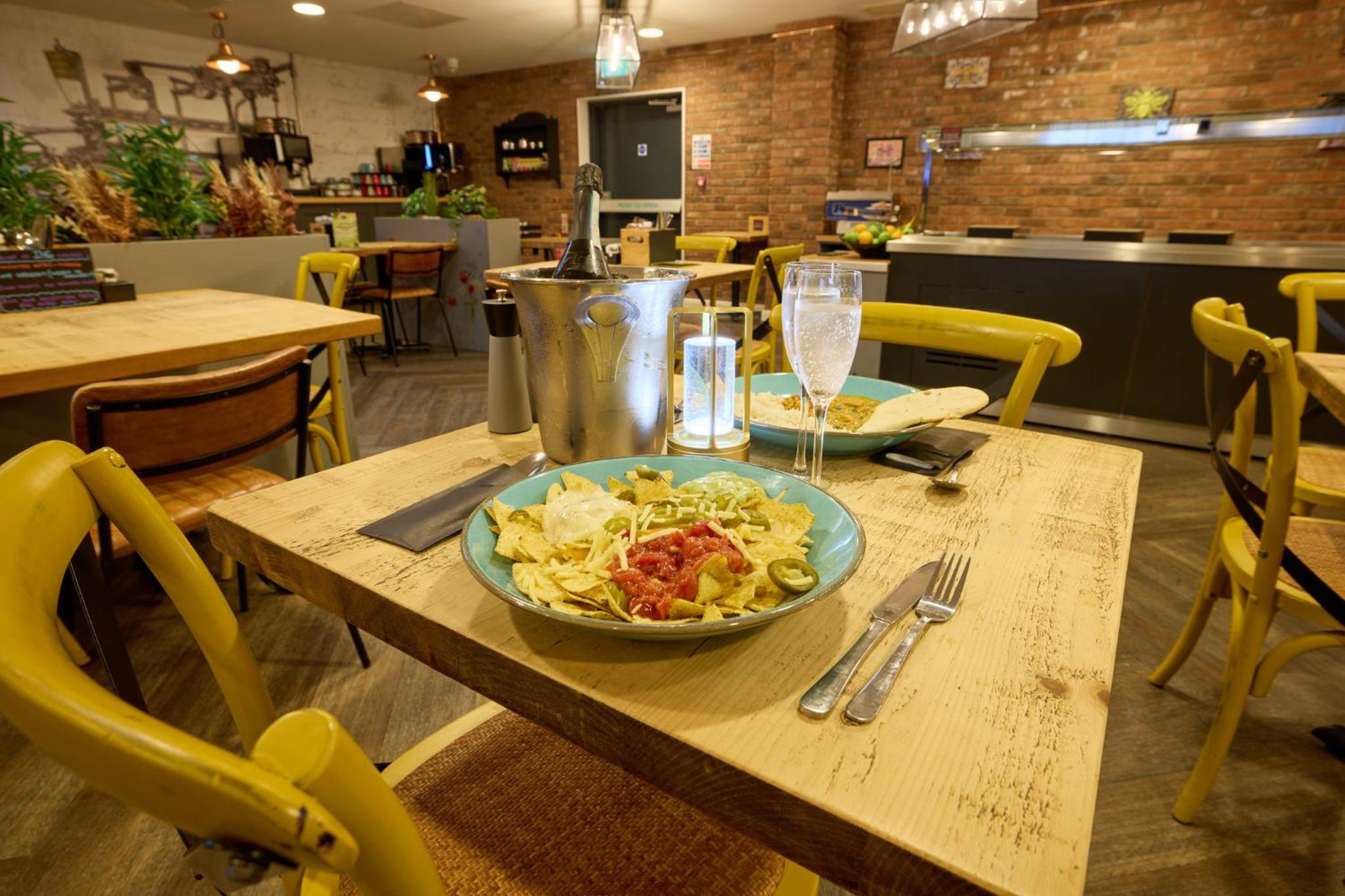 Holiday Inn - the niu, LOOM MANCHESTER NORTH by IHG