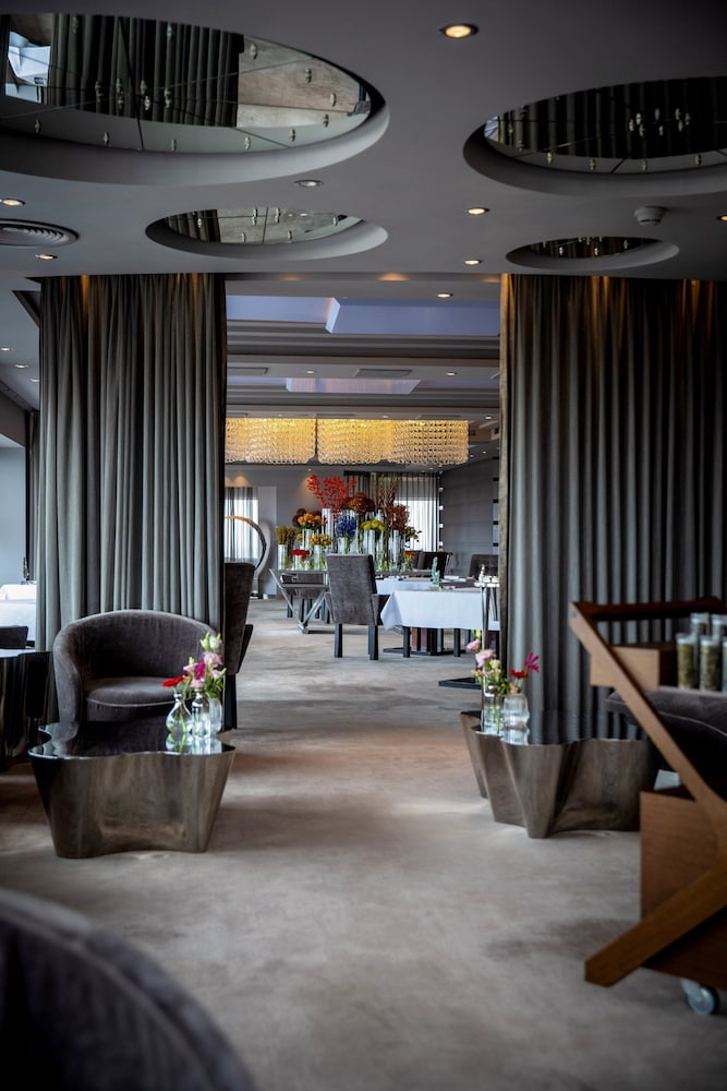 Hotel Okura Amsterdam – the Leading Hotels of the World