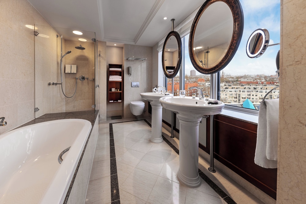 Hotel Okura Amsterdam – the Leading Hotels of the World