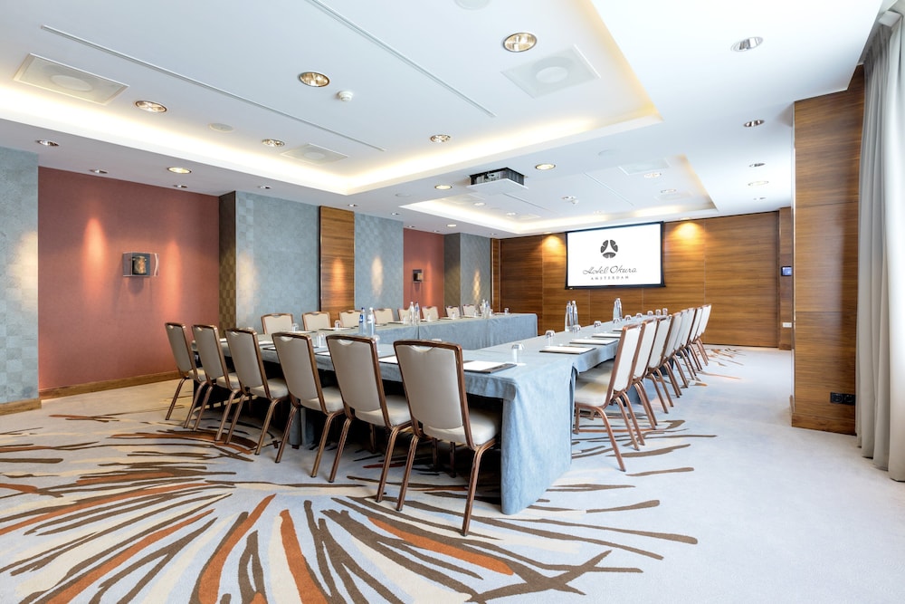 Hotel Okura Amsterdam – the Leading Hotels of the World