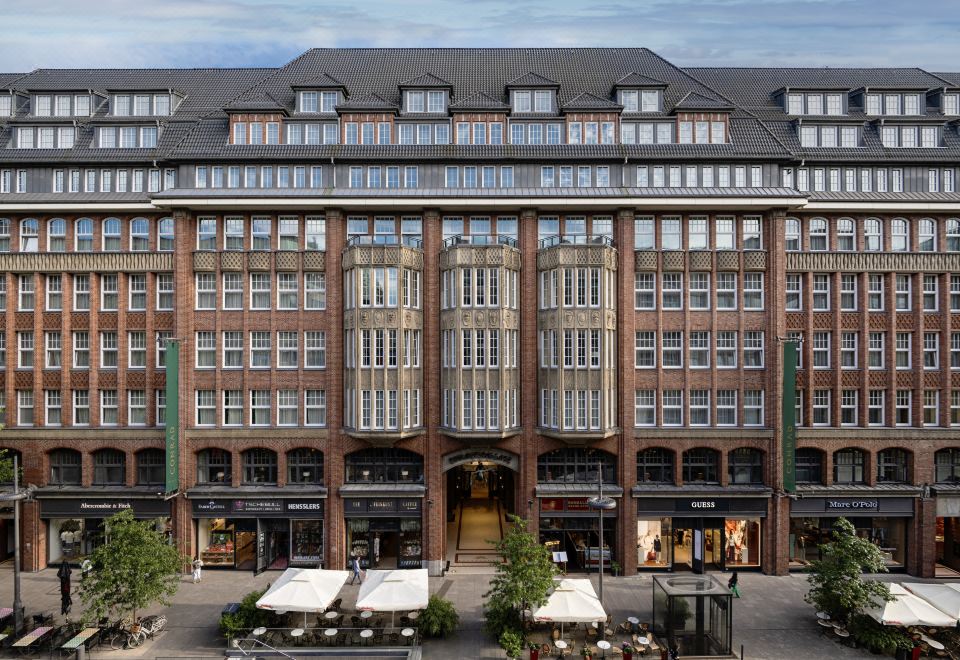 Conrad Hamburg