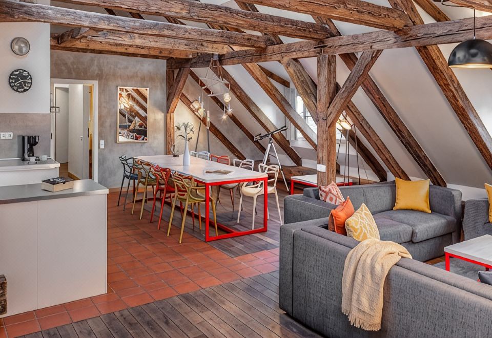 4 Arts Apartments by Adrez