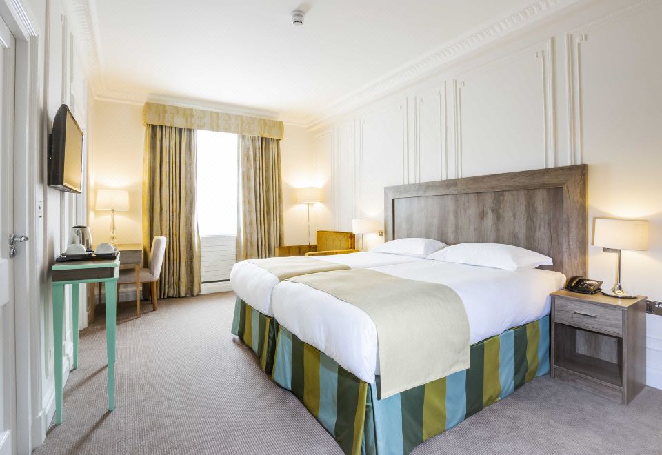 Astor Court Hotel